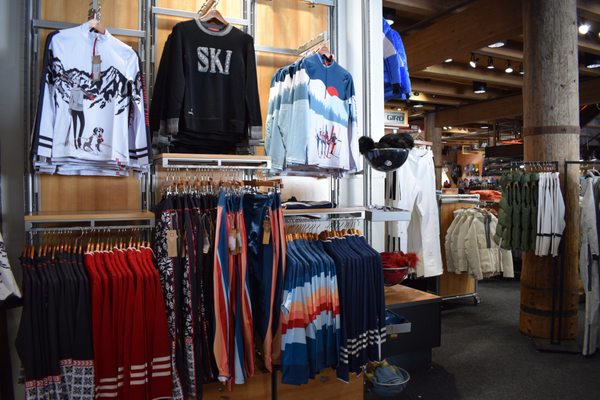 JH Sports by null