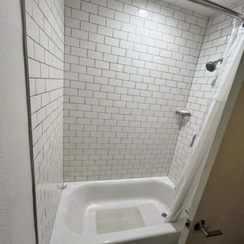 LiA Hotel - Bathroom - Hotels Near Me - San Carlos, California