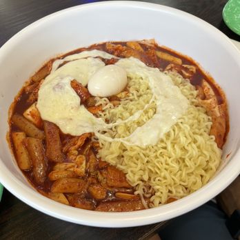 Luv Dduk - Got the tteok-bokki and it was super sweet (in my opinion). Hard to finish it, way too sweet. Sorry, but def like yup dduk better. - Korean Near Me - Cerritos, California