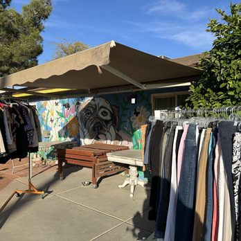 Dog Junkies Thrift Store - They had a few things outside too - Thrift Stores Near Me - Las Vegas, Nevada Dog Junkies Thrift Store - They had a few things outside too - Thrift Stores Near Me - Las Vegas, Nevada