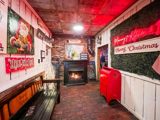 Mammy's Kitchen & Bar by null