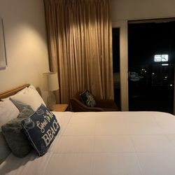 Beach House Inn & Suites - The room is so cute