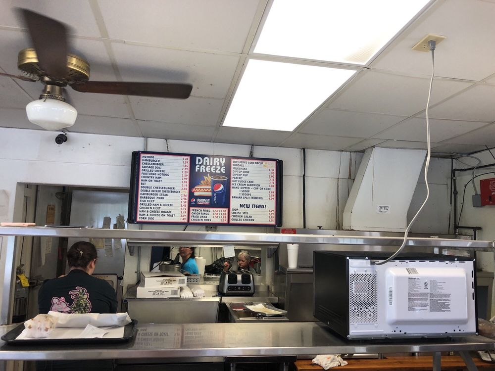 DAIRY FREEZE RESTAURANT Updated June 2024 12 Reviews 1268 N Main