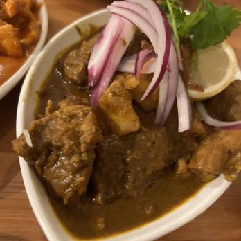 Green Elephant Restaurant - Burmese Near Me - Loomis, California