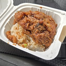Queen K 76 - One of the best gas station k-chx on the island! Grab one on the way to the airport if u fill up your RAC here!