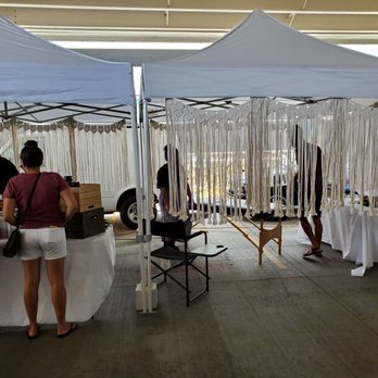 Lōkahi Kailua Market - Massages! - Farmers Market Near Me - Kailua, Hawaii