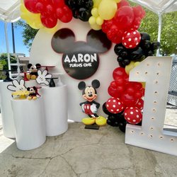 MAKS Balloons & Party Decor - Mickey Mouse First Birthday