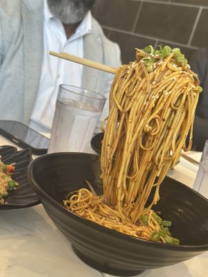 Gu’s Kitchen by null