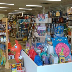 Owl's/Leisure World - A shot of the huge toy area.