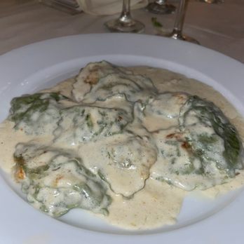 Il Pastaio - Mushroom ravioli with truffle sauce - Italian Near Me - Beverly Hills, California Il Pastaio - Mushroom ravioli with truffle sauce - Italian Near Me - Beverly Hills, California