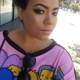 When I finished with my appointment, I couldn't resist taking a selfie! Loved my wedding hair/makeup. Thank you Elstyle!!
