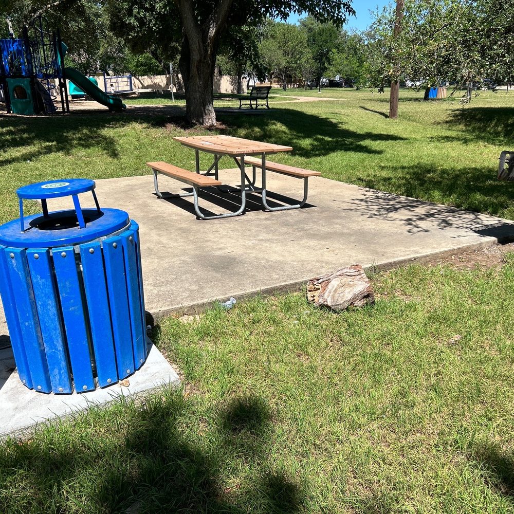 Kendra Page park - Pic nic area - Playgrounds Near Me - Austin, Texas Kendra Page park - Pic nic area - Playgrounds Near Me - Austin, Texas