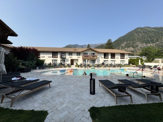 Enzian Inn by null