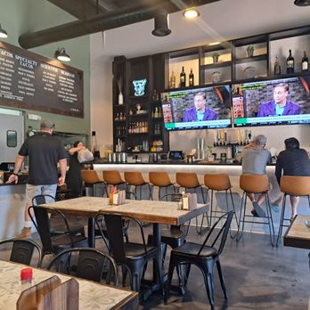 Tacos 805 - Inside - Mexican Near Me - Simi Valley, California
