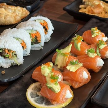 Kan Sushi - Sushi Bars Near Me - Honolulu, Hawaii Kan Sushi - Sushi Bars Near Me - Honolulu, Hawaii