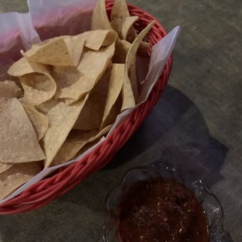 Papi's Mex Grill - Chips and salsa - Mexican Near Me - Fresno, California Papi's Mex Grill - Chips and salsa - Mexican Near Me - Fresno, California