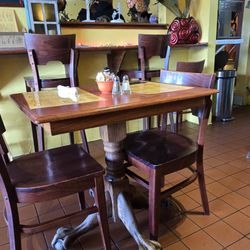 Rex's Cafe - Table for 2 anyone?
