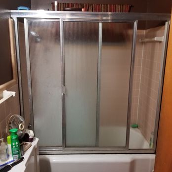 Expo Home Improvement - Before: our period correct mid-century modern bathroom. - Windows Installation Near Me - Farmers Branch, Texas