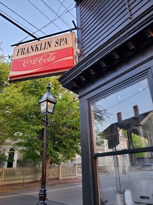 Franklin Spa by null