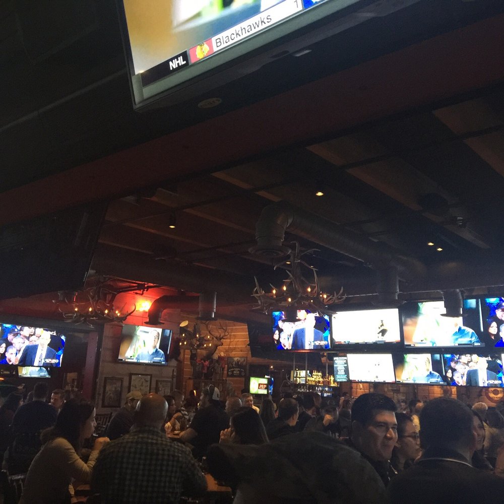 Twin Peaks - Looking from outside in... - Sports Bars Near Me - Davie, Florida Twin Peaks - Looking from outside in... - Sports Bars Near Me - Davie, Florida