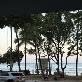 Eggs 'n Things - Waikiki Beach Eggspress - The view of Waikīkī beach - Breakfast & Brunch Near Me - Honolulu, Hawaii Eggs 'n Things - Waikiki Beach Eggspress - The view of Waikīkī beach - Breakfast & Brunch Near Me - Honolulu, Hawaii
