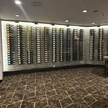 Laurea Restaurant - Wine - Italian Near Me - Princeton, New Jersey