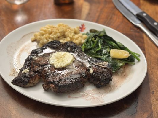 Scarlet Oak Tavern by null