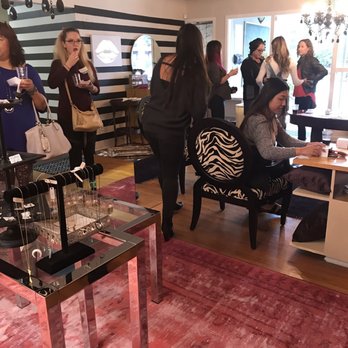 Ola Salon & Spa - Hair Salons Near Me - Burien, Washington Ola Salon & Spa - Hair Salons Near Me - Burien, Washington