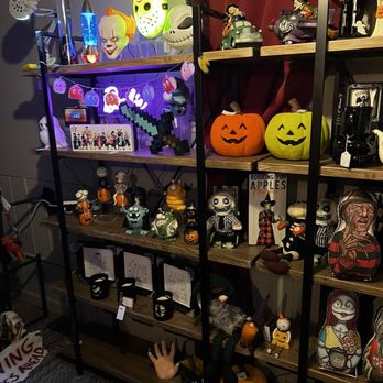 Tricks and Treats - More Halloween goodies - Ice Cream & Frozen Yogurt Near Me - North Conway, New Hampshire Tricks and Treats - More Halloween goodies - Ice Cream & Frozen Yogurt Near Me - North Conway, New Hampshire