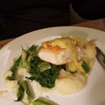 10 Acres Kitchen - Bars Near Me - Victoria, British Columbia