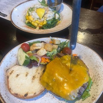 Federal House - Summer Crab Stack Salad and Bourbon cheeseburger - American Near Me - Annapolis, Maryland Federal House - Summer Crab Stack Salad and Bourbon cheeseburger - American Near Me - Annapolis, Maryland