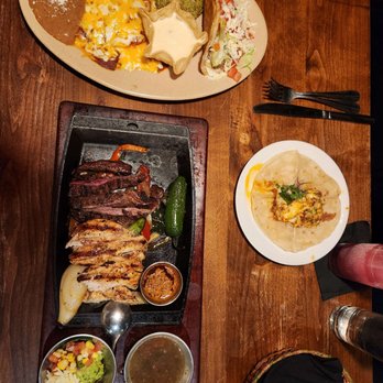 La Cosecha Mexican Table - 1/2 Pound Wagyu and Chicken Fajita and El Jefe - New Mexican Cuisine Near Me - New Braunfels, Texas