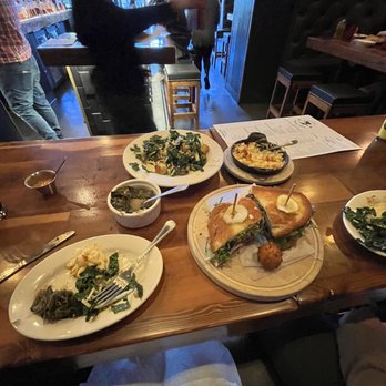 The Eagle Charlotte - BLT, mac and cheese, collards, kale salad - Southern Near Me - Charlotte, North Carolina The Eagle Charlotte - BLT, mac and cheese, collards, kale salad - Southern Near Me - Charlotte, North Carolina