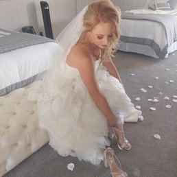 The bridal suite was a great place to get ready before the wedding. We did a "first look" with my father here and it was so special.