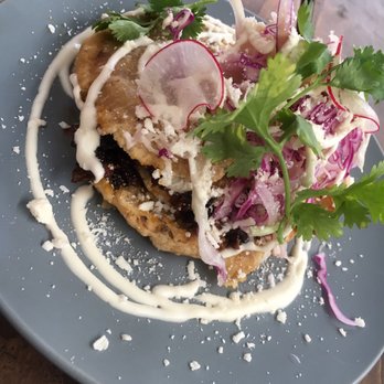 El Jardin Food Park - gordita - Food Trucks Near Me - Tijuana, BCN