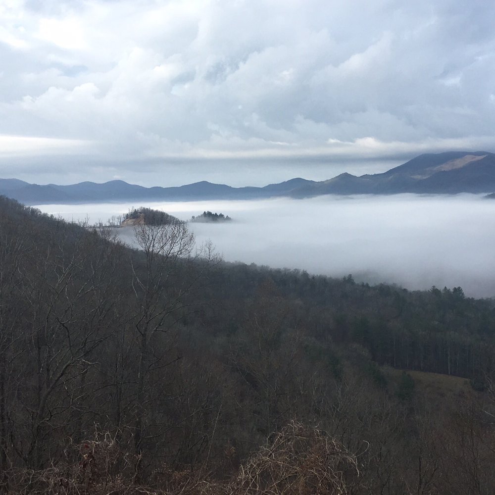 Sky Valley Overlook - Fog filled valley. Beautiful - Landmarks & Historical Buildings Near Me - Sky Valley, Georgia Sky Valley Overlook - Fog filled valley. Beautiful - Landmarks & Historical Buildings Near Me - Sky Valley, Georgia
