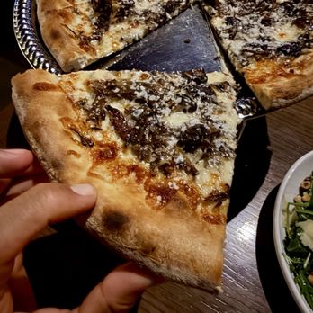 Parlor - TRUFFLE ROASTED MAITAKE MUSHROOMS cooked to perfection. No flop!!! - Pizza Near Me - San Clemente, California Parlor - TRUFFLE ROASTED MAITAKE MUSHROOMS cooked to perfection. No flop!!! - Pizza Near Me - San Clemente, California