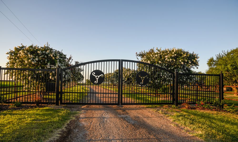 TRIPLE J RANCH - Updated March 2026 - 332 Malloy Bridge Rd, Ferris ...