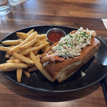 Emery - Lobster, crab, shrimp BLT - Seafood Near Me - Cincinnati, Ohio