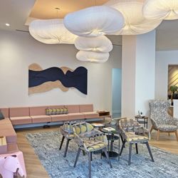 One Medical Primary Care Clinic - Coconut Grove - Interior: One Medical: Coconut Grove lobby