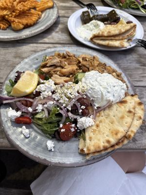 Moustaki Authentic Gyros by null
