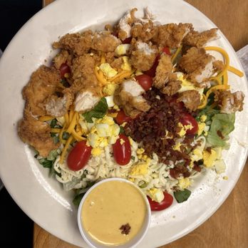 Texas Roadhouse - Chicken Critter Salad - Barbeque Near Me - Waterbury, Connecticut