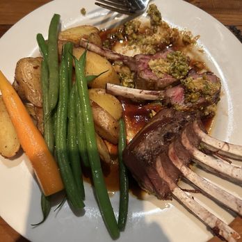 Black Bass Hotel - Roasted rack of lamb - Hotels Near Me - Lumberville, Pennsylvania