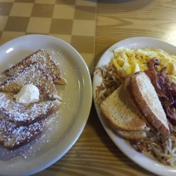 Sunny Daze Cafe - Erikas breakfast french toast - American Near Me - Tucson, Arizona