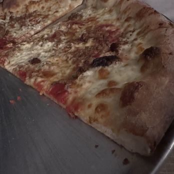 Best Pizza & Brew Oceanside - Sausage hot honey - Pizza Near Me - Oceanside, California