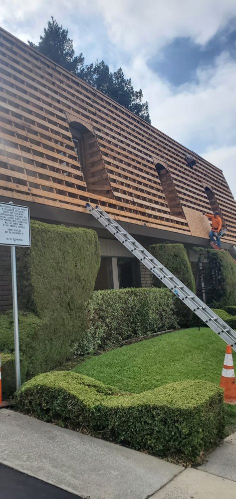 Slide of Good Guys Construction