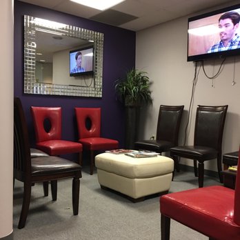 Clifford Simmang, MD - Waiting area from another angle - Surgeons Near Me - Grapevine, Texas Clifford Simmang, MD - Waiting area from another angle - Surgeons Near Me - Grapevine, Texas