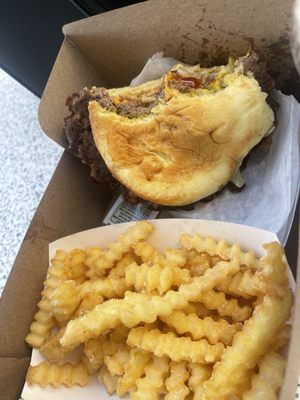 Shake Shack Bay Street by null