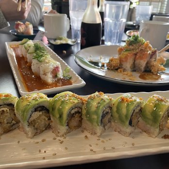 Mama M Sushi - Eel Garlic Roll - Japanese Near Me - Pasadena, California