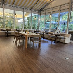 Forum At Meadowood - Indoor dining